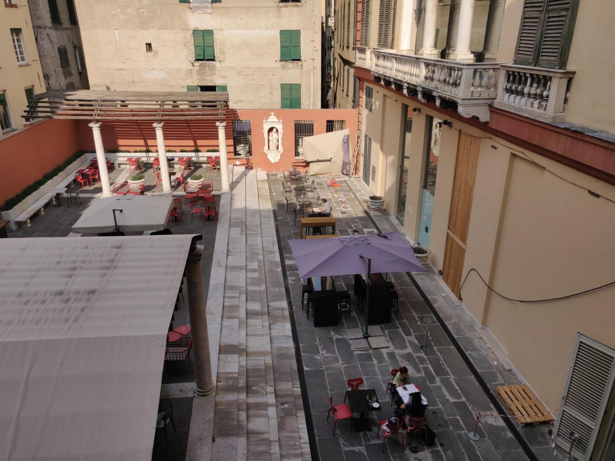 Una Finestra Speciale Su Palazzo Rosso. Monolocale Genoa Bagian luar foto